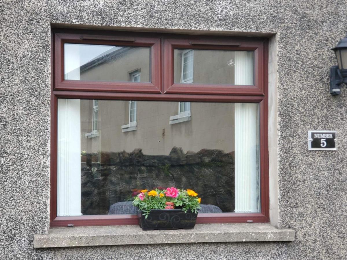 Number 5 Villa Larne Exterior foto